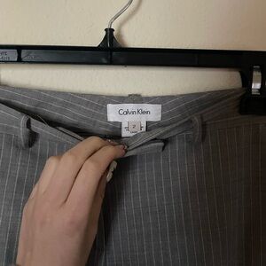 Calvin Klein Women’s Gray Striped Low Rise Dress Pants